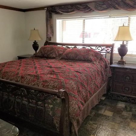 Your Comfy Home In Colorado Springs Extérieur photo