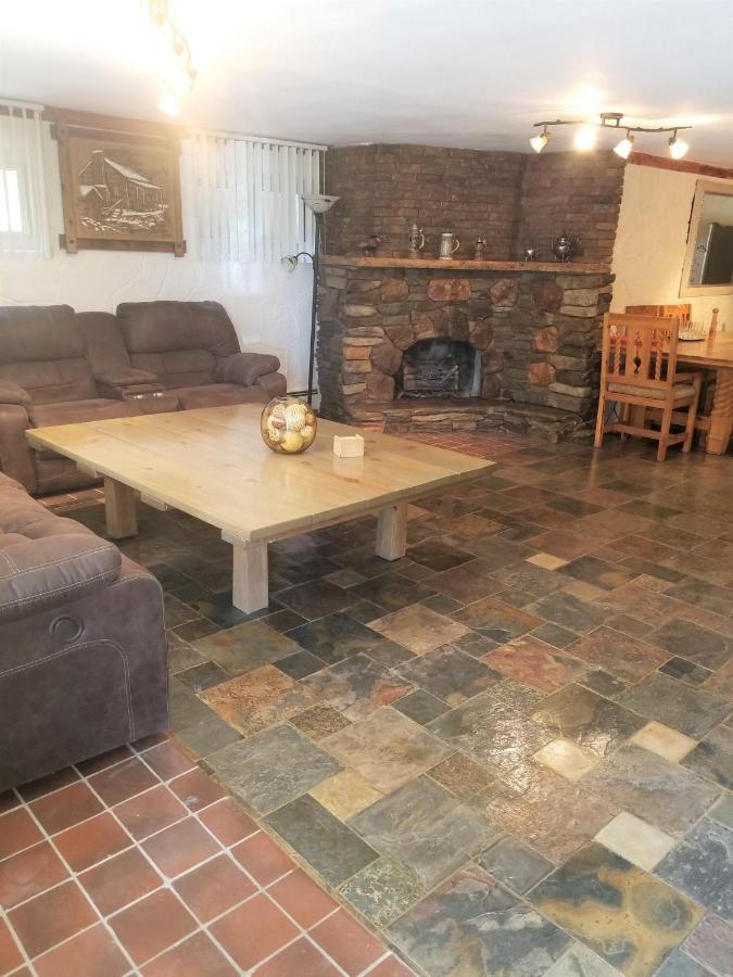 Your Comfy Home In Colorado Springs Extérieur photo